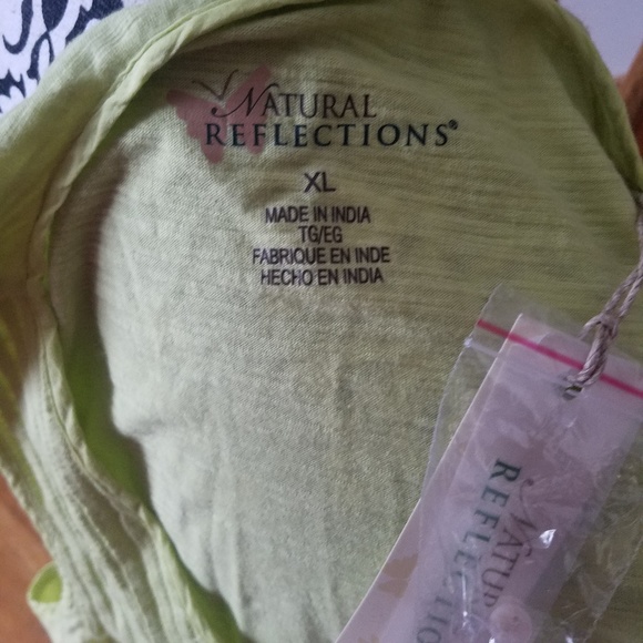 Natural reflections top - Picture 4 of 4